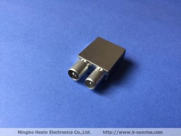 RF connector with metal shielding case