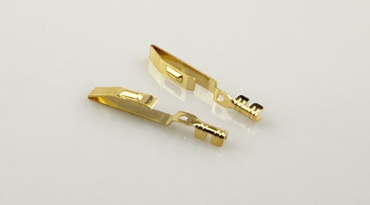 Snap fit spring contact